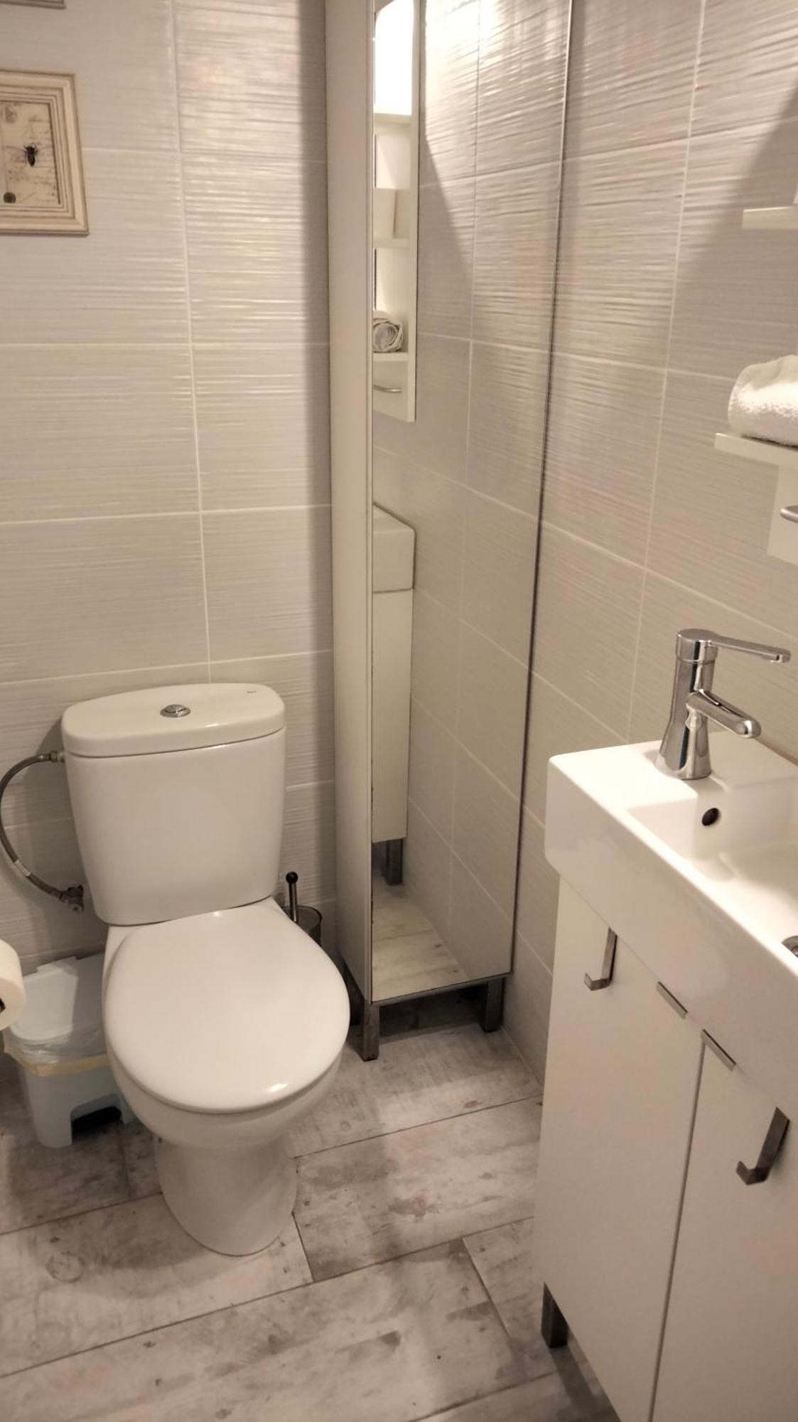 Beachfront Apartment With Private Parking Sant Pol De Mar Exteriör bild